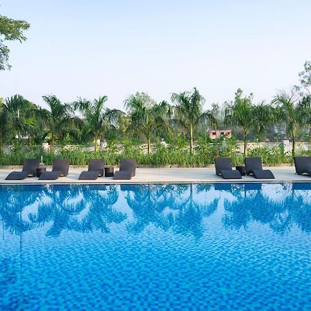 Sterling Stolen Heaven Lonavala Hotel Exterior photo