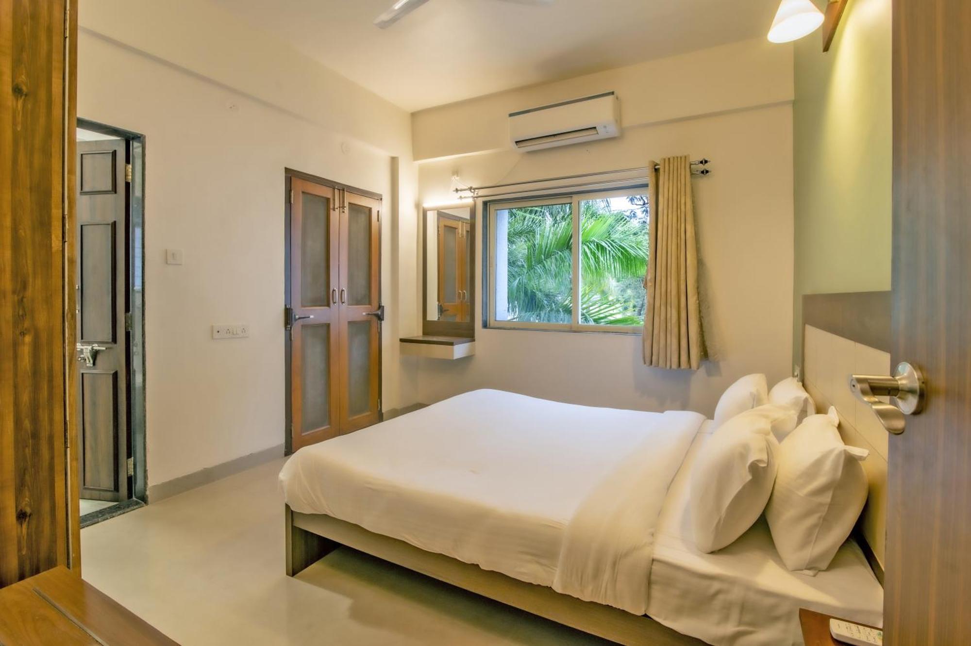 Sterling Stolen Heaven Lonavala Hotel Room photo