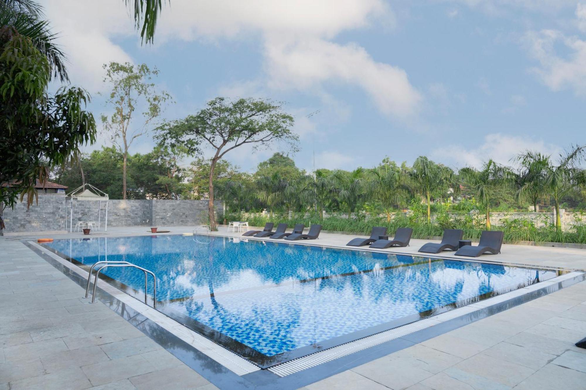 Sterling Stolen Heaven Lonavala Hotel Exterior photo